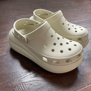Crocs Crush womens size 6!